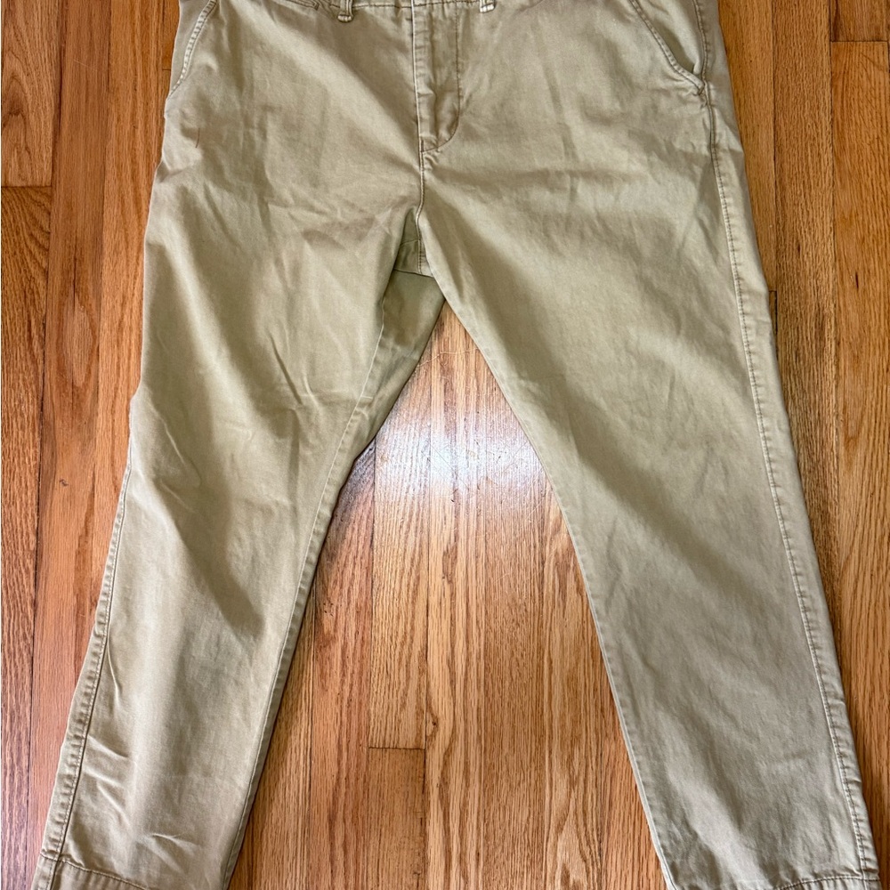 American Eagle Outfitters Khaki Chinos